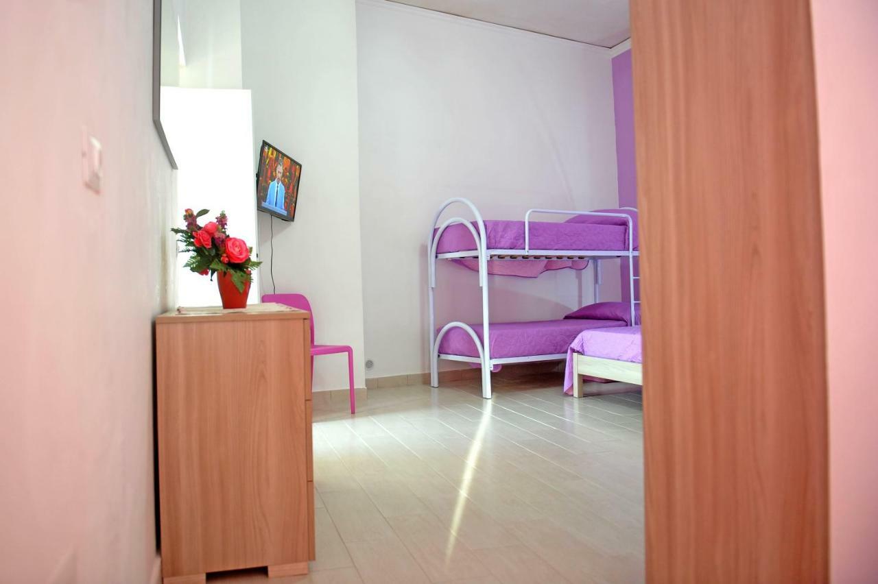 casa vacanzeIL TRAMONTO Procida Exterior foto